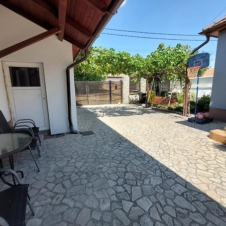 Cozy, Quiet & Family Friendly In Arad Daire Oda fotoğraf